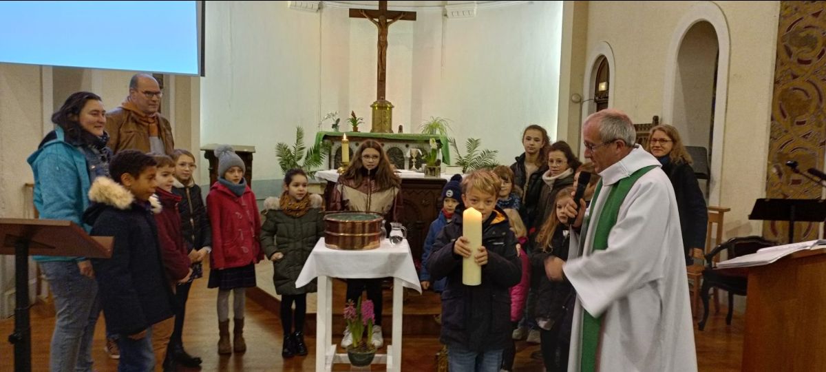 Les jeunes dans le choeur