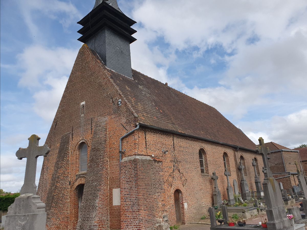 vue de l'église de Carnin